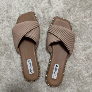 Steve Madden Women's Beige Crisscross Sandals